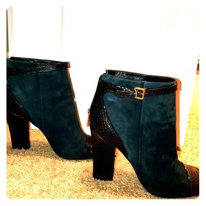 Suede Navy Tory Burch booties
